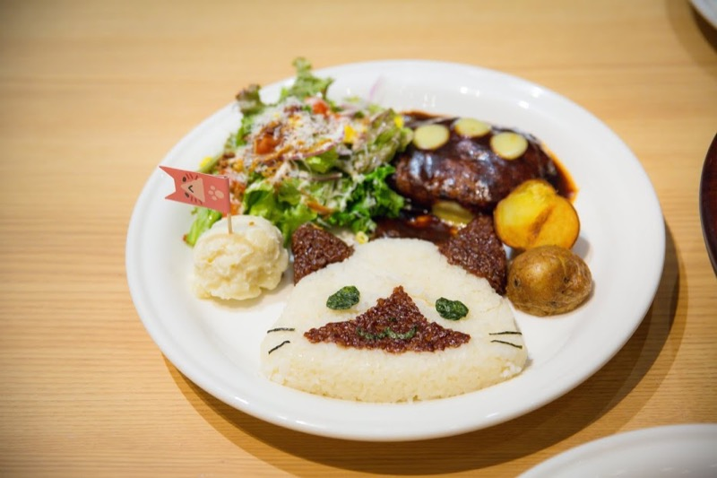 Illustration for article titled Capcom Just Opened a Restaurant in Japan. Again.